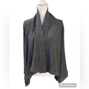 Athleta black and grey knit Pranayama size large.